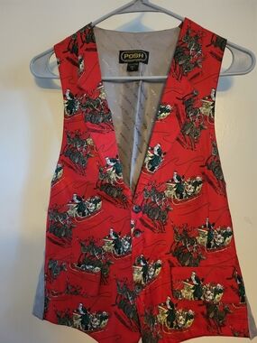 POSH Red Holiday Sleigh Print Vest #111